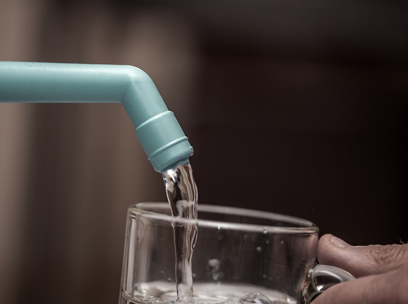 cómo instalar un filtro de agua para toda la casa